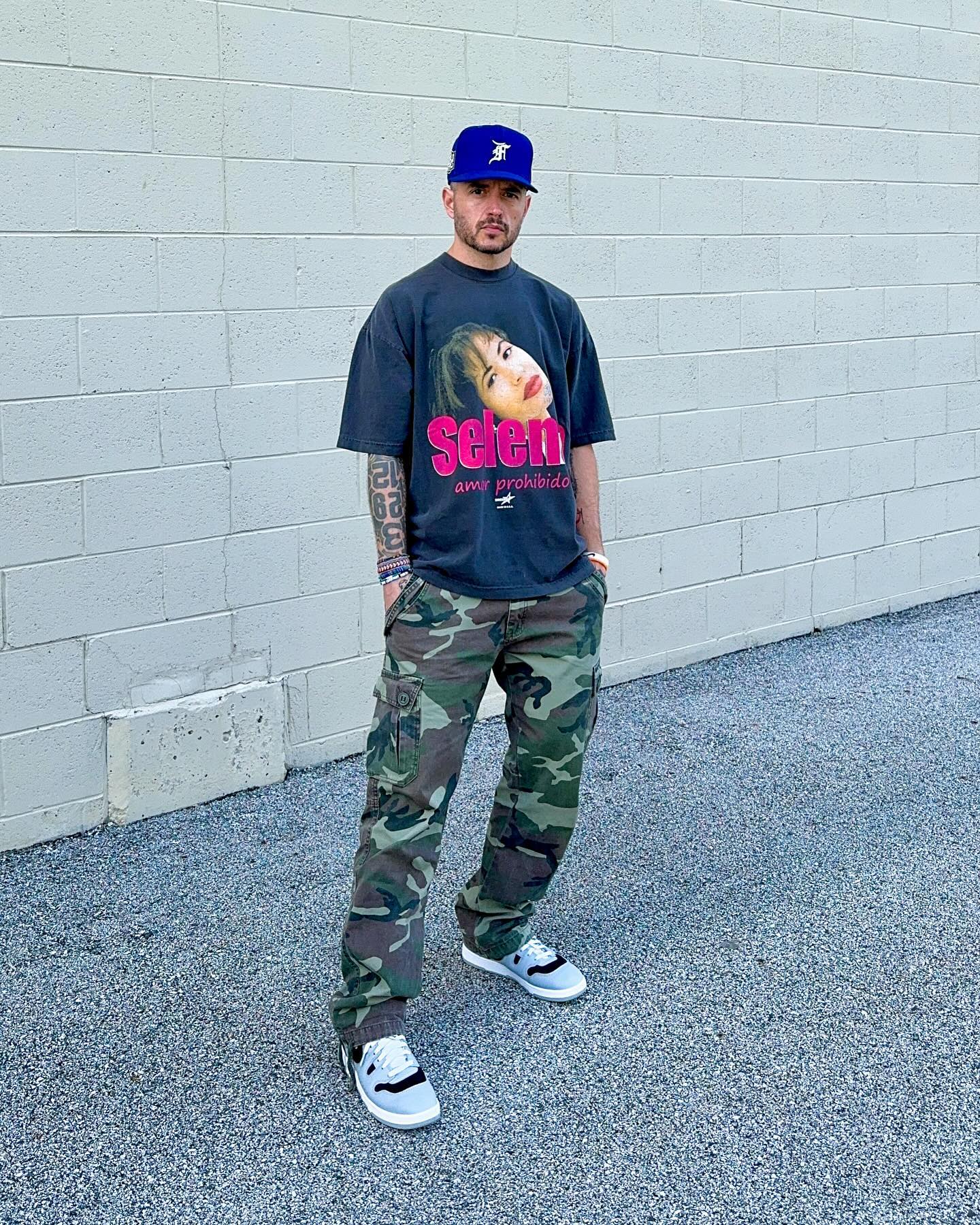 Selena - Vintage Tee